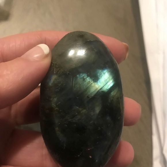 Labradolite palm stones blue flash gemstone crystal - Picture 3 of 4